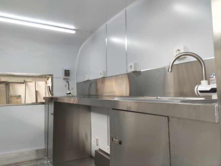 Mobile-Bar-Inside